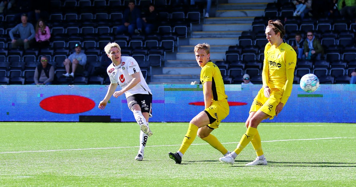 Me Slo Raufoss 2-1! / SOGNDAL FOTBALL